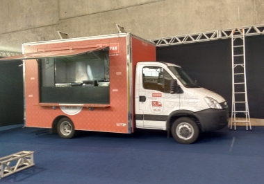 Truckvan inova e cria evento de food trucks