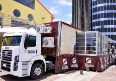 Unidade Móvel de Artesanato apresenta opções de presentes para o Dia das Mães